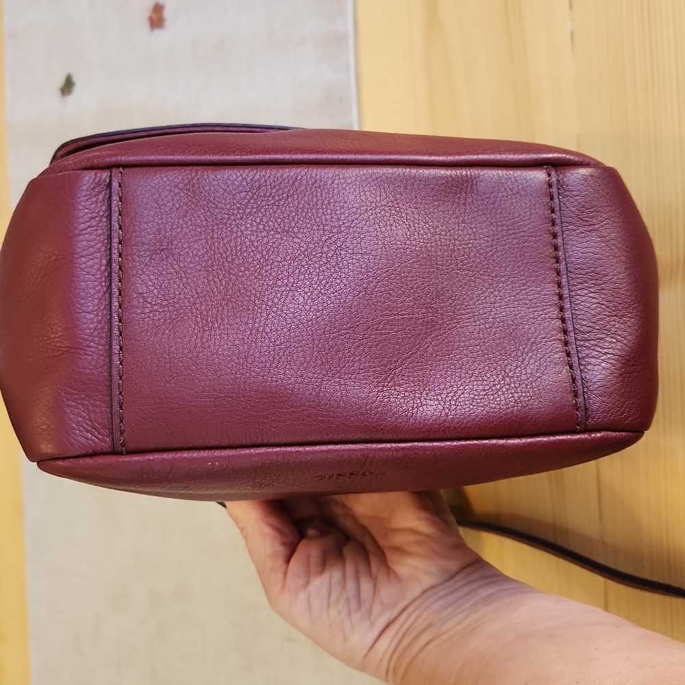 Fossil Aria Cabernet Small Crossbody Shoulder Bag - Picture 14 of 17
